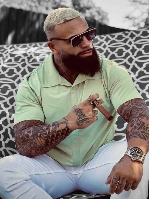 Buttonless Flex-Fit Shirt