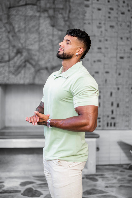 Buttonless Flex-Fit Shirt