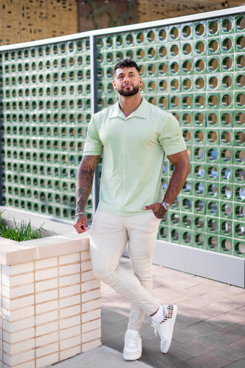 Buttonless Flex-Fit Shirt